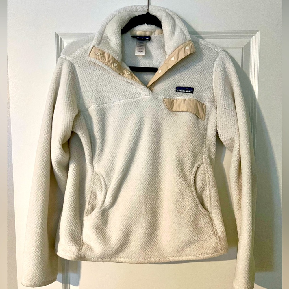 Women’s Patagonia Pullover - Size Medium